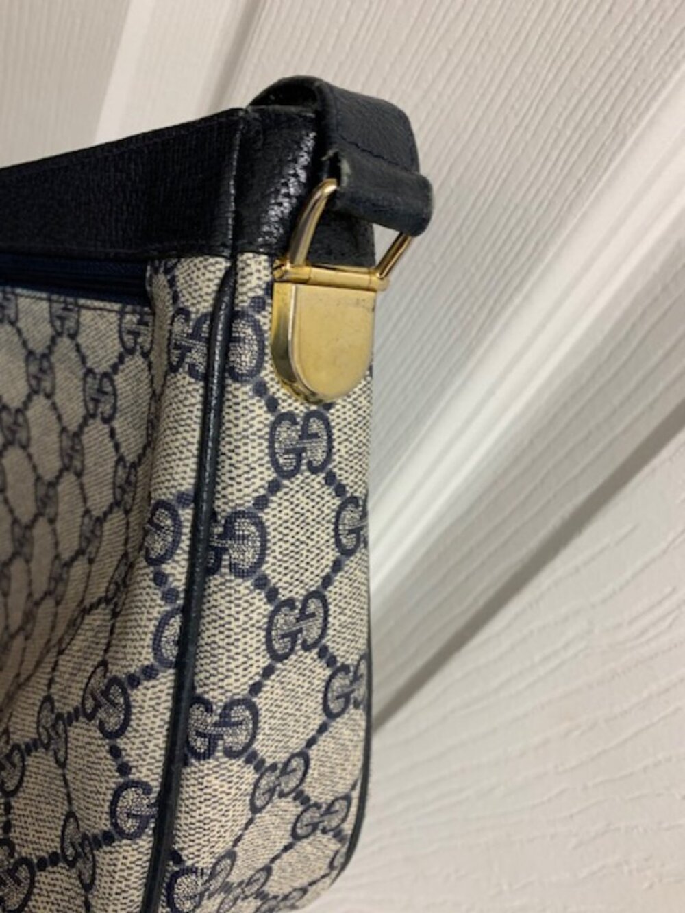 Vintage Gucci Navy GG supreme canvas crossbody bag - Picture 10 of 14